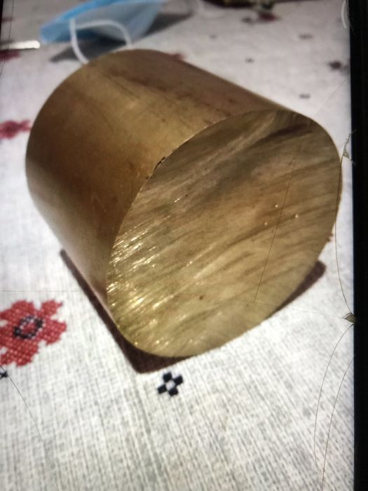 Бронза , заготовка під деталі.