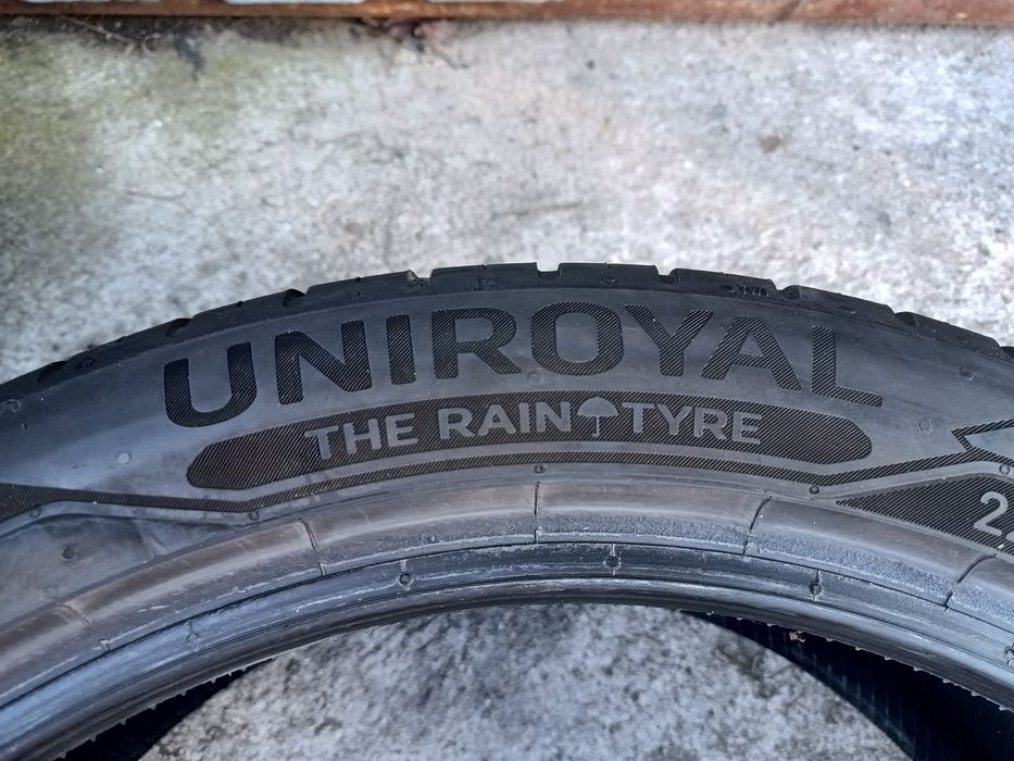 Opony letnie 225/45/19 Hankook/Uniroyal