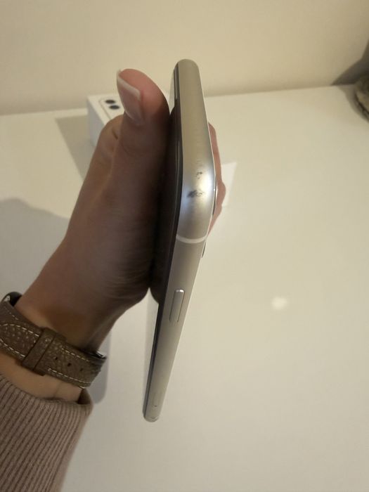 Sprzedam iPhone 11 64GB