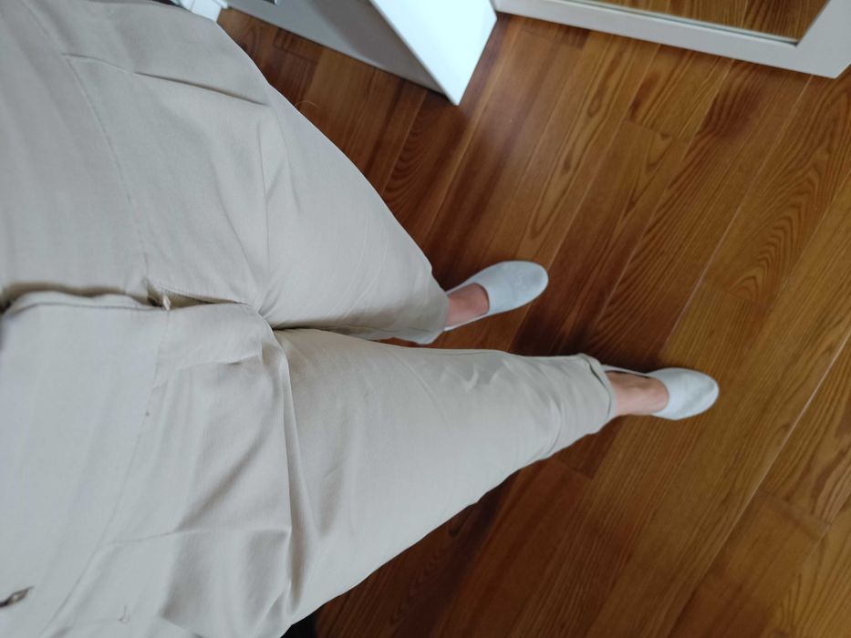 Beżowe chinosy Reserved