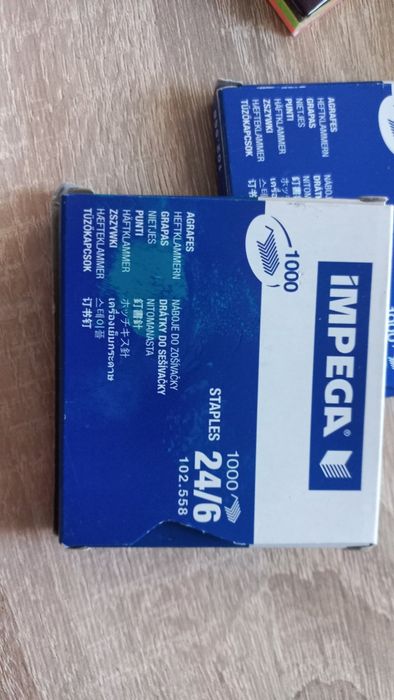 zestaw szkolny,  biurowy, zszywki, spinacze, gumka