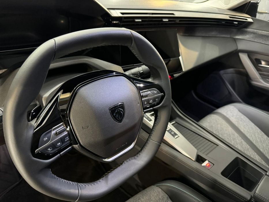 URGENTE | Peugeot 408 Hybrid Allure