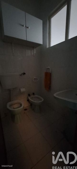 Apartamento T2 em Laranjeiro e Feijó