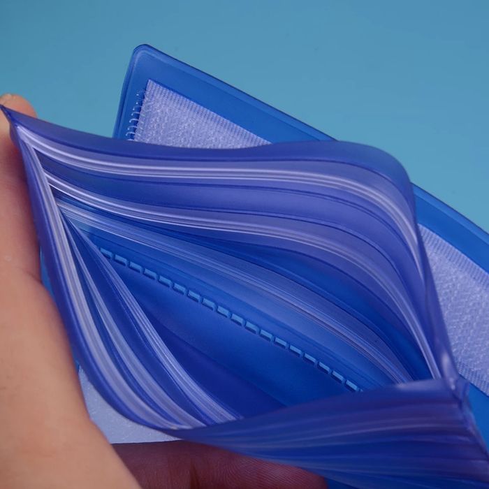 Водонепроницаемый чехол на телефон диагональю до 6,5 дюйма.