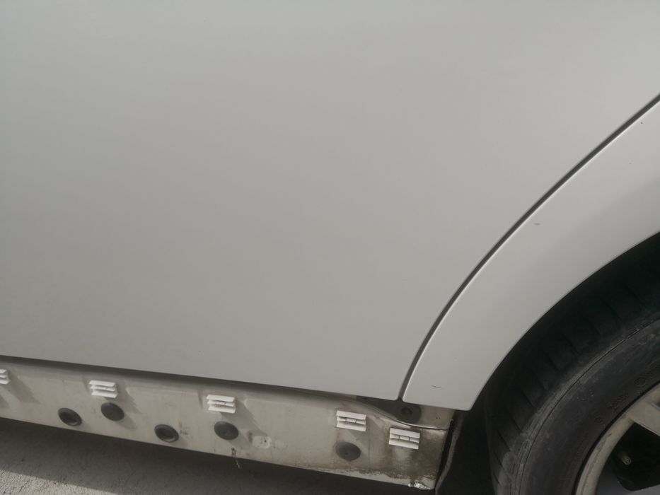 Drzwi lewe tylne BMW E91 Alpinweiss A300 w kolor lewy tył oryginał