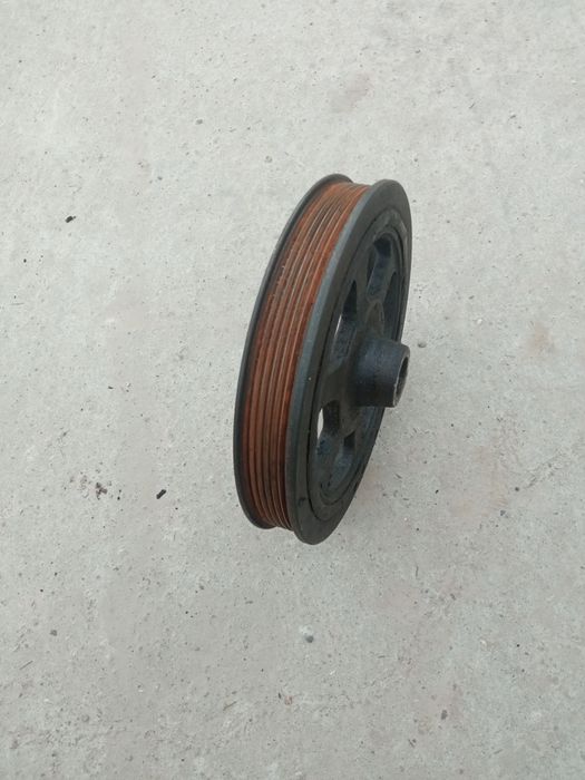 Koło pasowe wału Chrysler Voyager IV 3.3, 3.8  01-07 Dodge Caravan