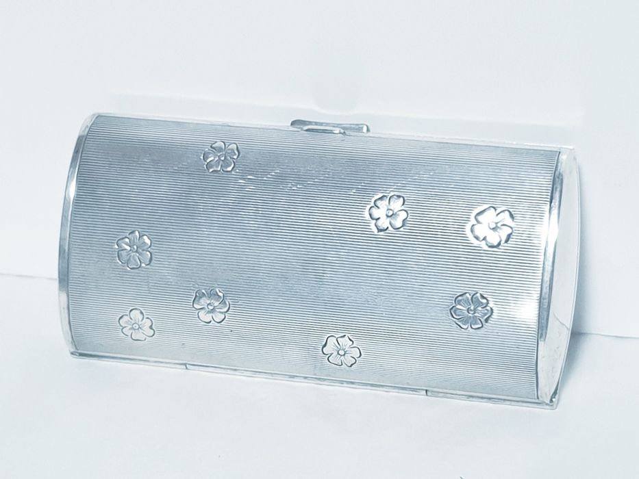 Lindissima antiga caixa prata marcada Alpacca Hoka