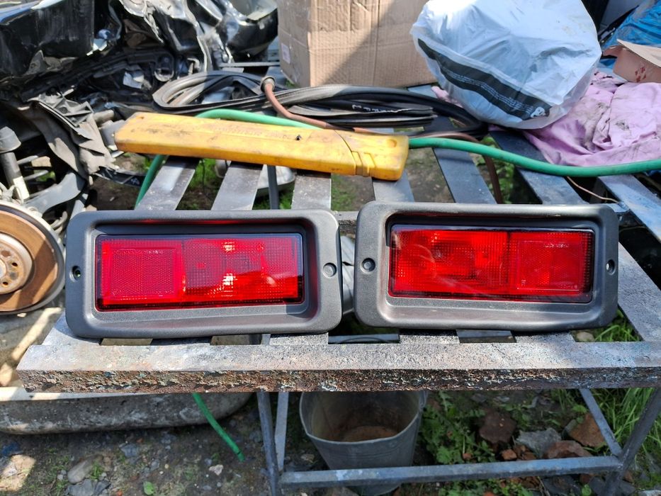 Стопи в бампер,противо тумані фари Mitsubishi Pajero Sport1,розборка