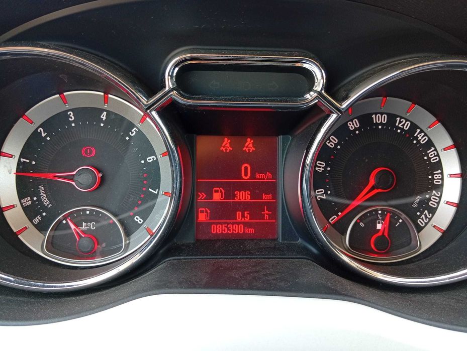 Opel Adam 1.2 - 86 000Km — photo 2