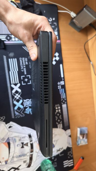 Потужний Dell Latitude E5570 i7/16GB/SSD/Radeon Full HD