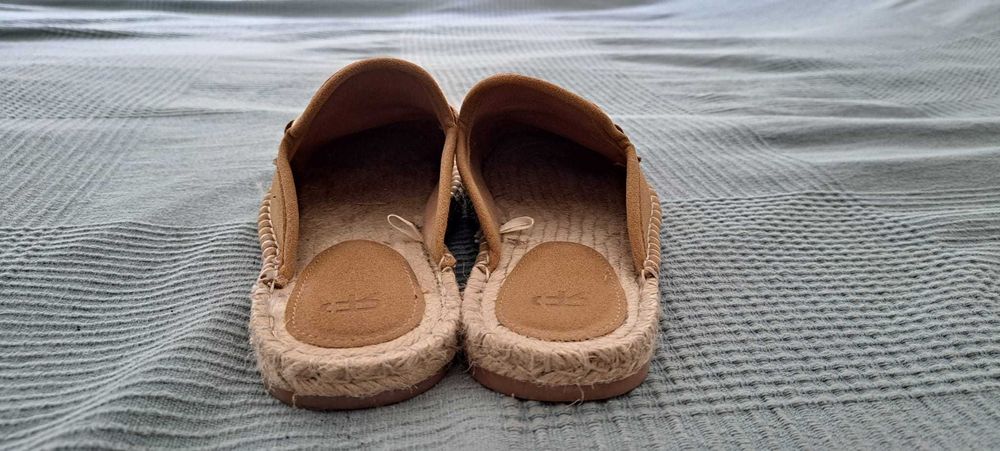 Sapatos de Mulher Tamanho 38