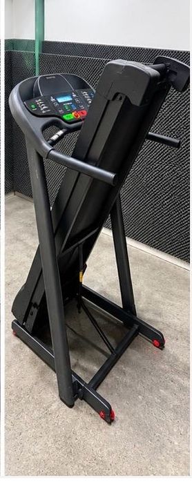 Passadeira Domyos T520B — Pouco uso — Excelente estado Preço 350€