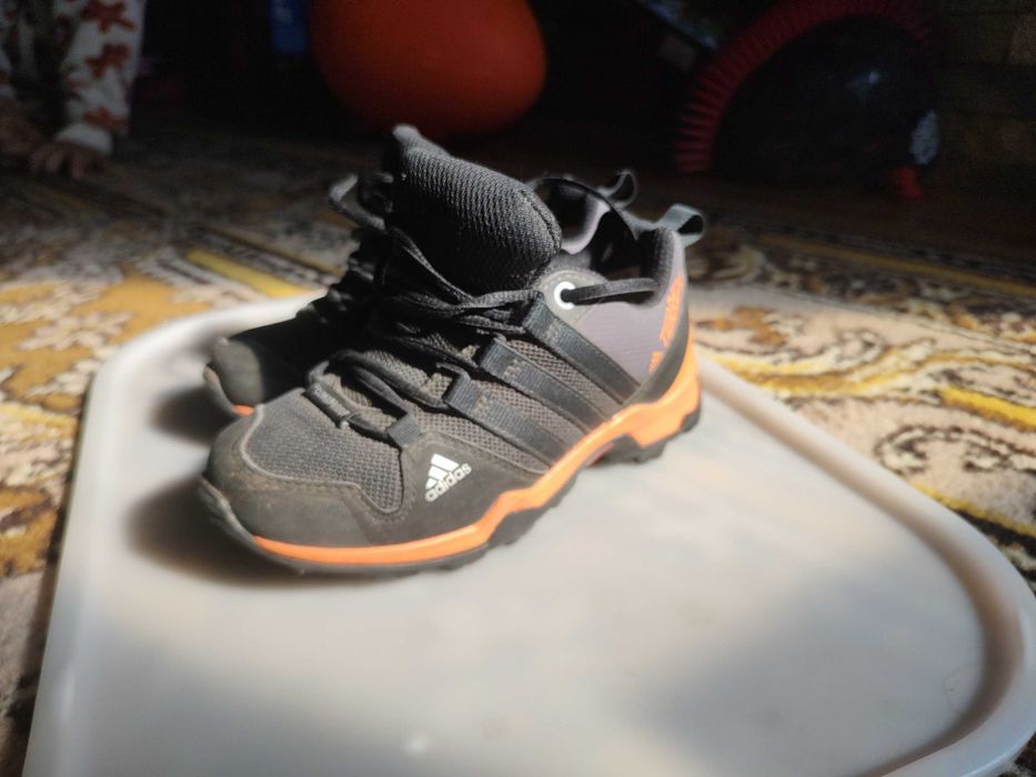 Трекінгові дитячі кросівки Adidas Terrex