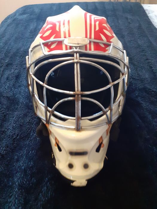 Capacete para guarda redes de hóquei