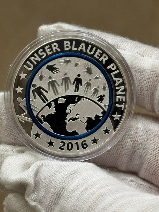 Пам'ятна медаль " Наша блакитна планета". 2016р. СРІБЛО. Сертифікат.