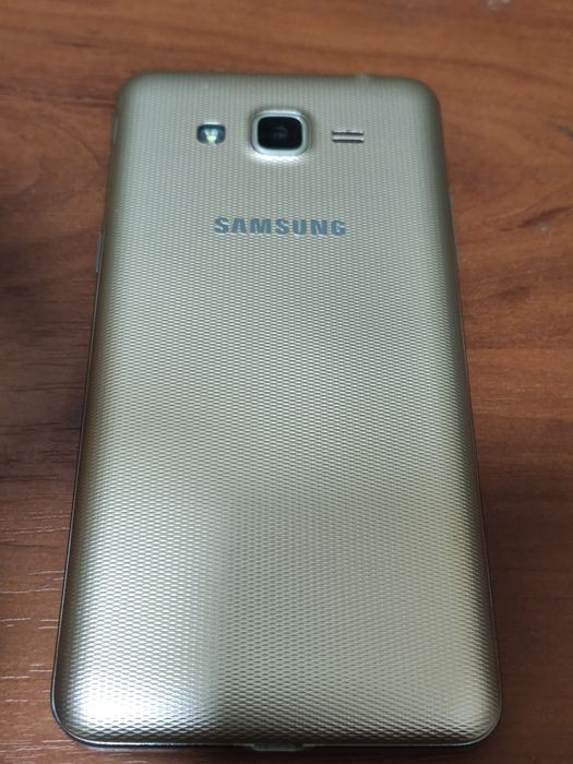 Продам телефон Samsung