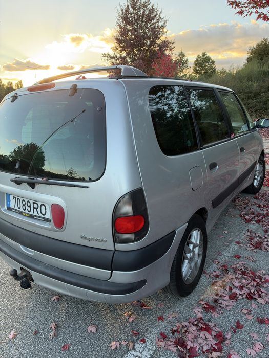 Renault Espace com manutenção extensa em dia — photo 5