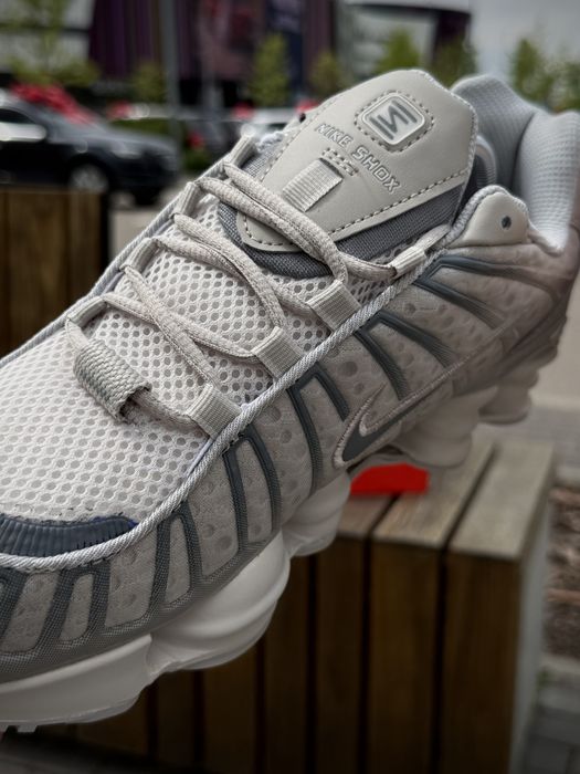 Кросівки чоловічі Nike Shox TL