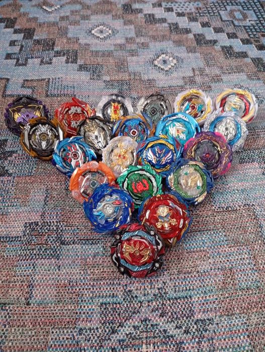 Бейблейд б/у стан як нові