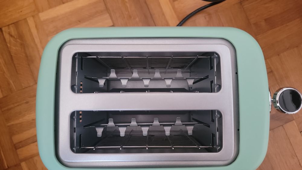 Torradeira BECKEN BT4606 (Verde, 870W)