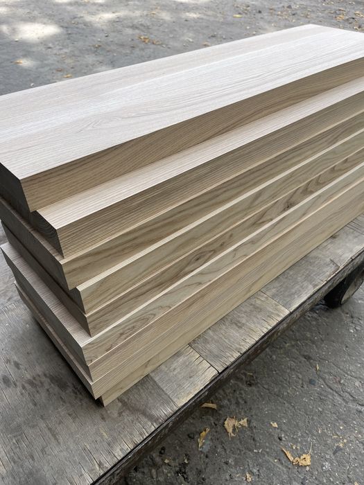 Сходи та підсходинки з масиву дерева від виробника