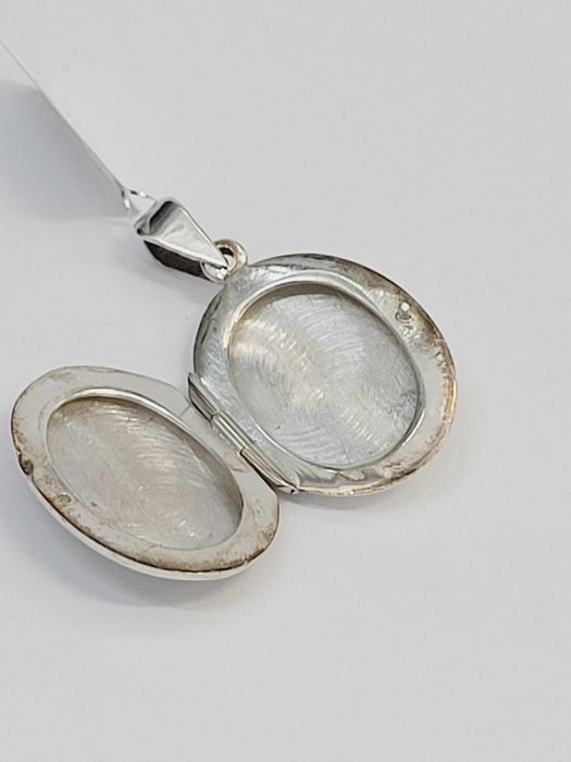 Zawieszka  srebrna puzderko próba 925 SKLEP