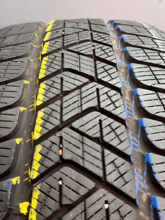 Шины БУ 225 55 R 19 Pirelli scorpion winter Зима Комплект резина