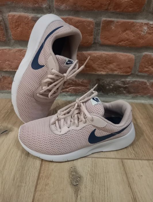 Buty Nike Revolution 36,5  23,5 cm liliowe
