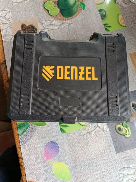 Шуруповерт Denzel