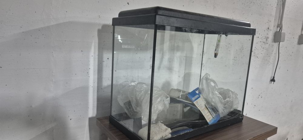 Aquário 35L com acessórios