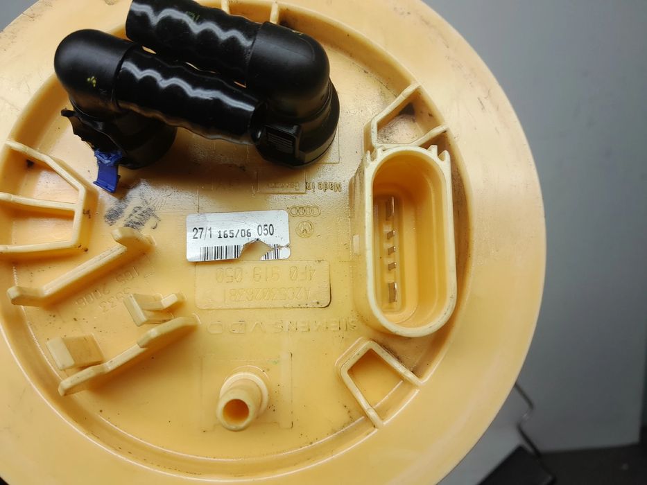 Bomba de combustível AUDI A6 (4F2, C6)