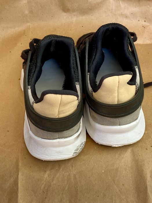Tênis adidas pretos