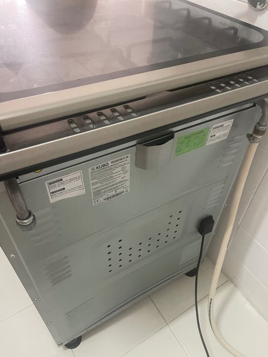 Fogão KUBO < 1 ano de uso