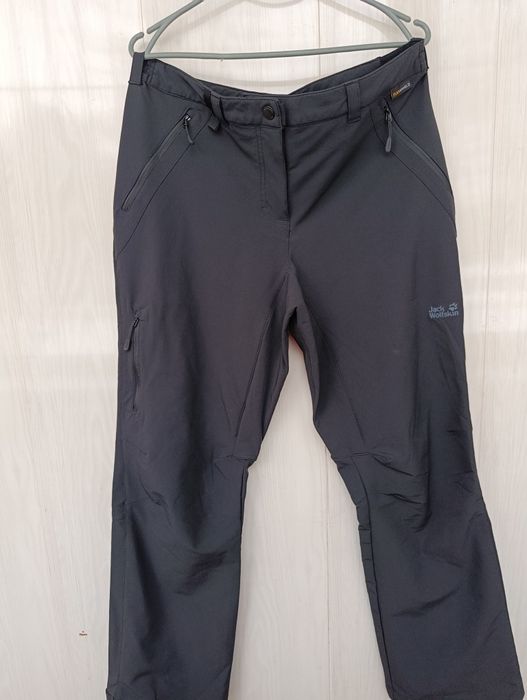 Жіночі штани від Jack Wolfskin