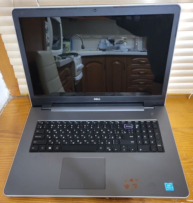 Ноутбук 17,3 Dell Pentium 3805u(1,9GHz)/8Gb/500Gb