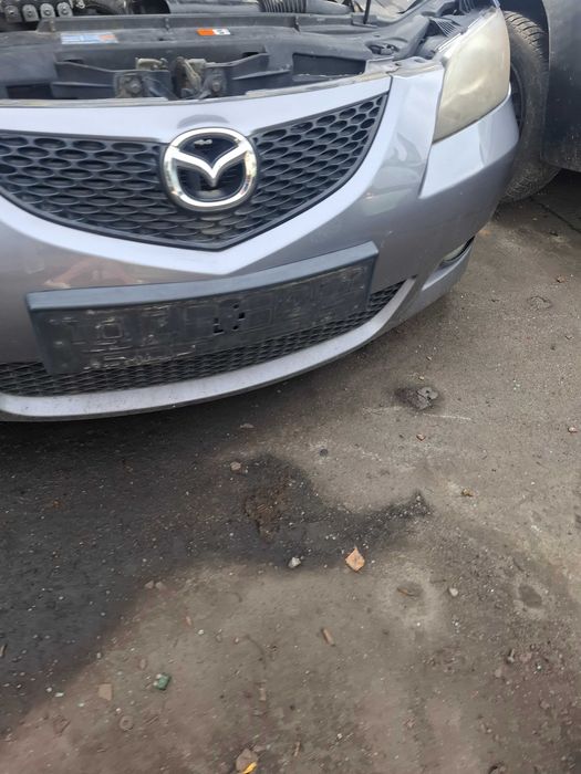 Zderzak przód Mazda 3 BK sedan