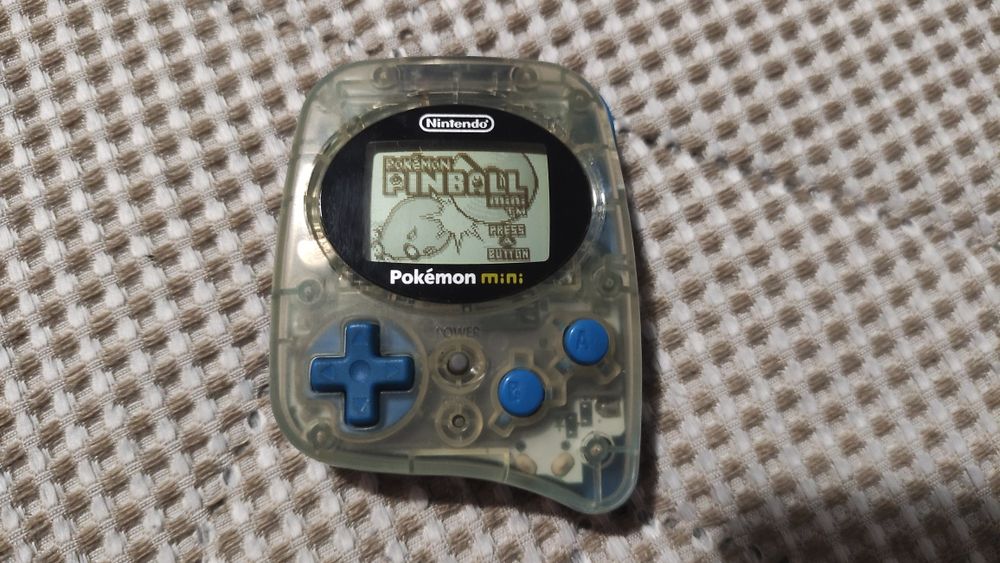 Consola portátil Pokémon mini mais jogo Pokémon Pinball Mini