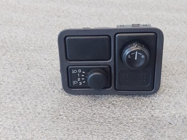 Interruptor / Botao (Espelhos) NISSAN Almera II Sedan (N16)