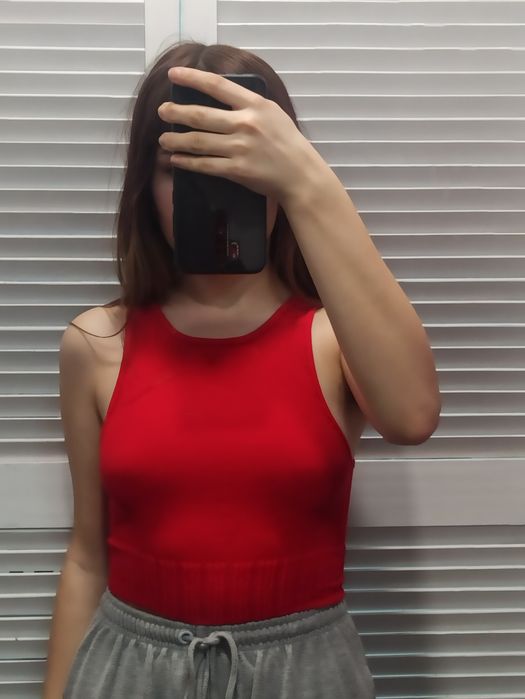 Червоний топ ZARA
