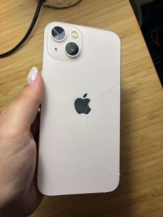 Vendo ou Troco iphone 13 rosa