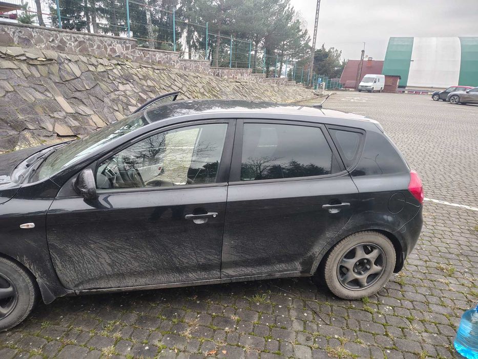 Продам  Kia Ceed 2008року,мотор 1.6бензин.