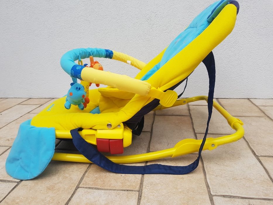 Espreguiçadeira musical para bebé