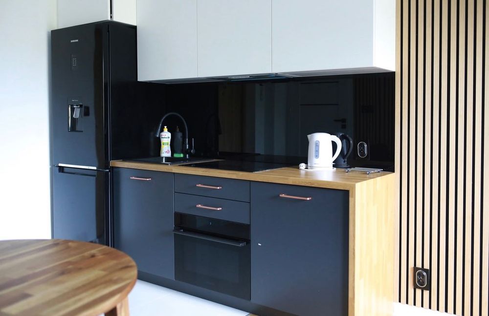 Подобово потижнево після ремонту Крошенська 41.