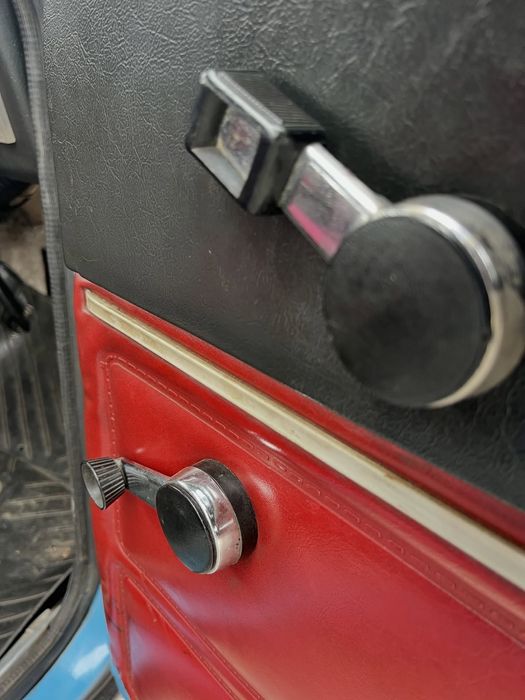 Москвич АЗЛК 2140 - у продажу капсула часу