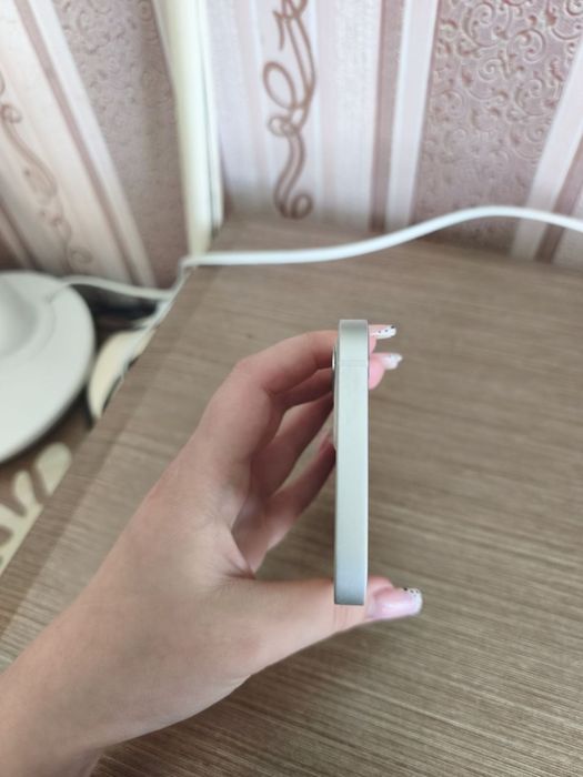 iPhone 12  128гб