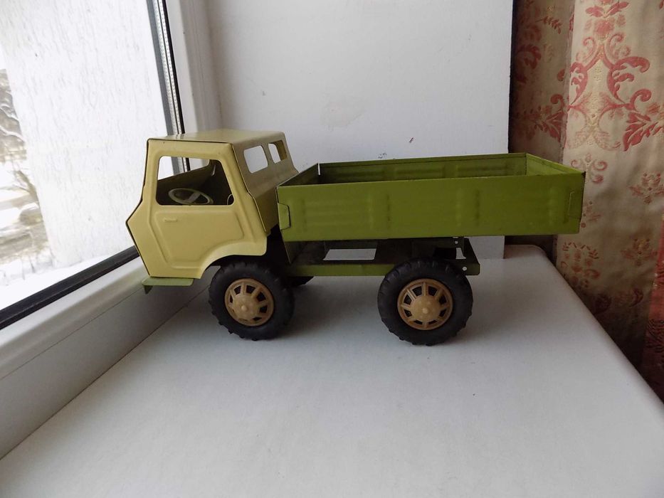 Игрушка машинка жесть СССР Грузовик большой Запорожсталь