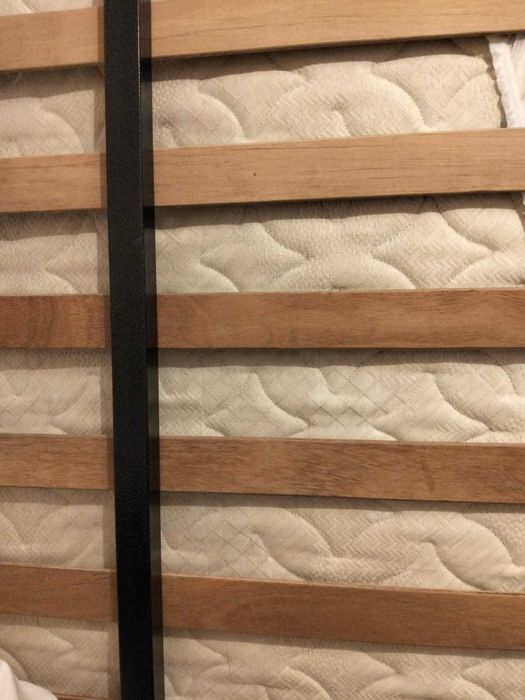 Cama de solteiro  em bom estado