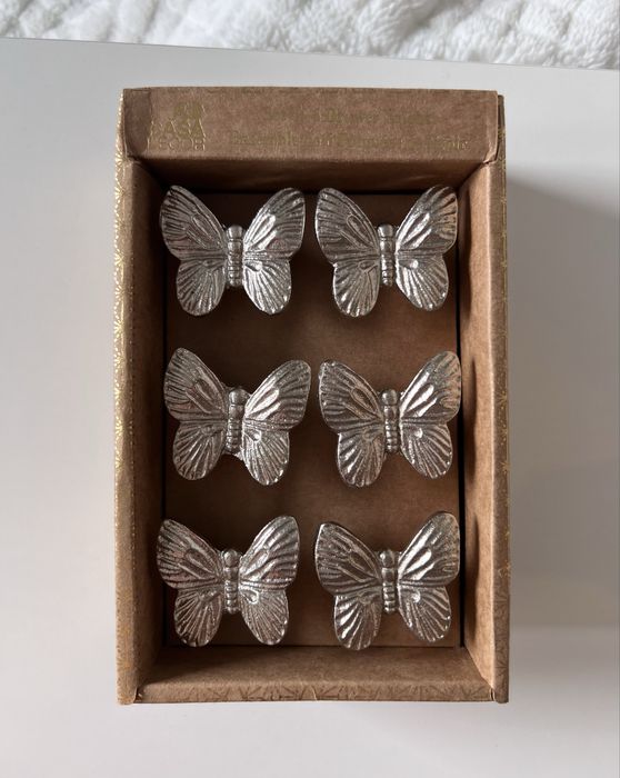 Gałki uchwyty meblowe motylki CASA Decor – komplet 6 szt. srebrne