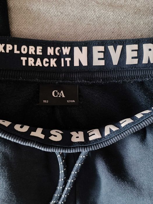 Calças joggers C&A, tamanho 12 anos – 152cm