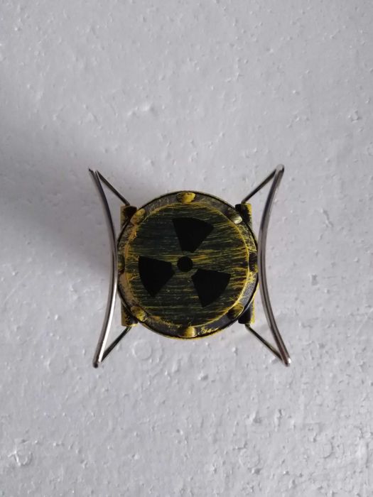 Mini Lanterna Decorativa Bidão Nuclear